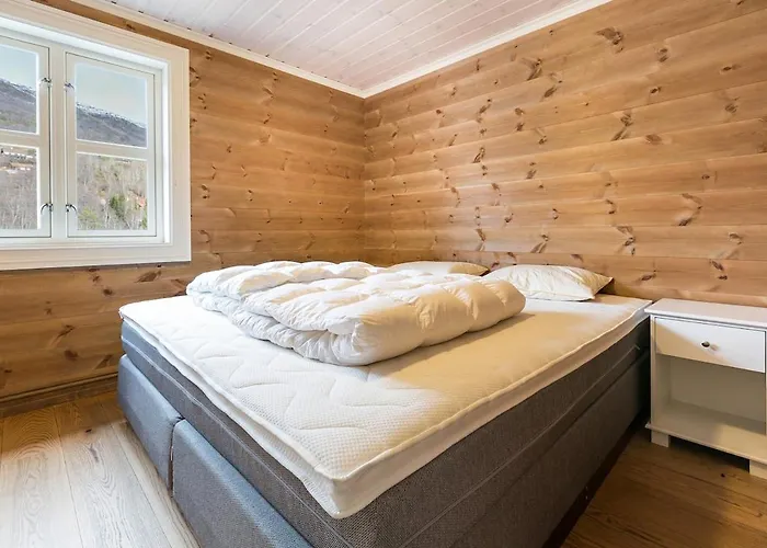 Fjellgrend 3 Bedrooms And Loft - 80d Stranda (More og Romsdal)
